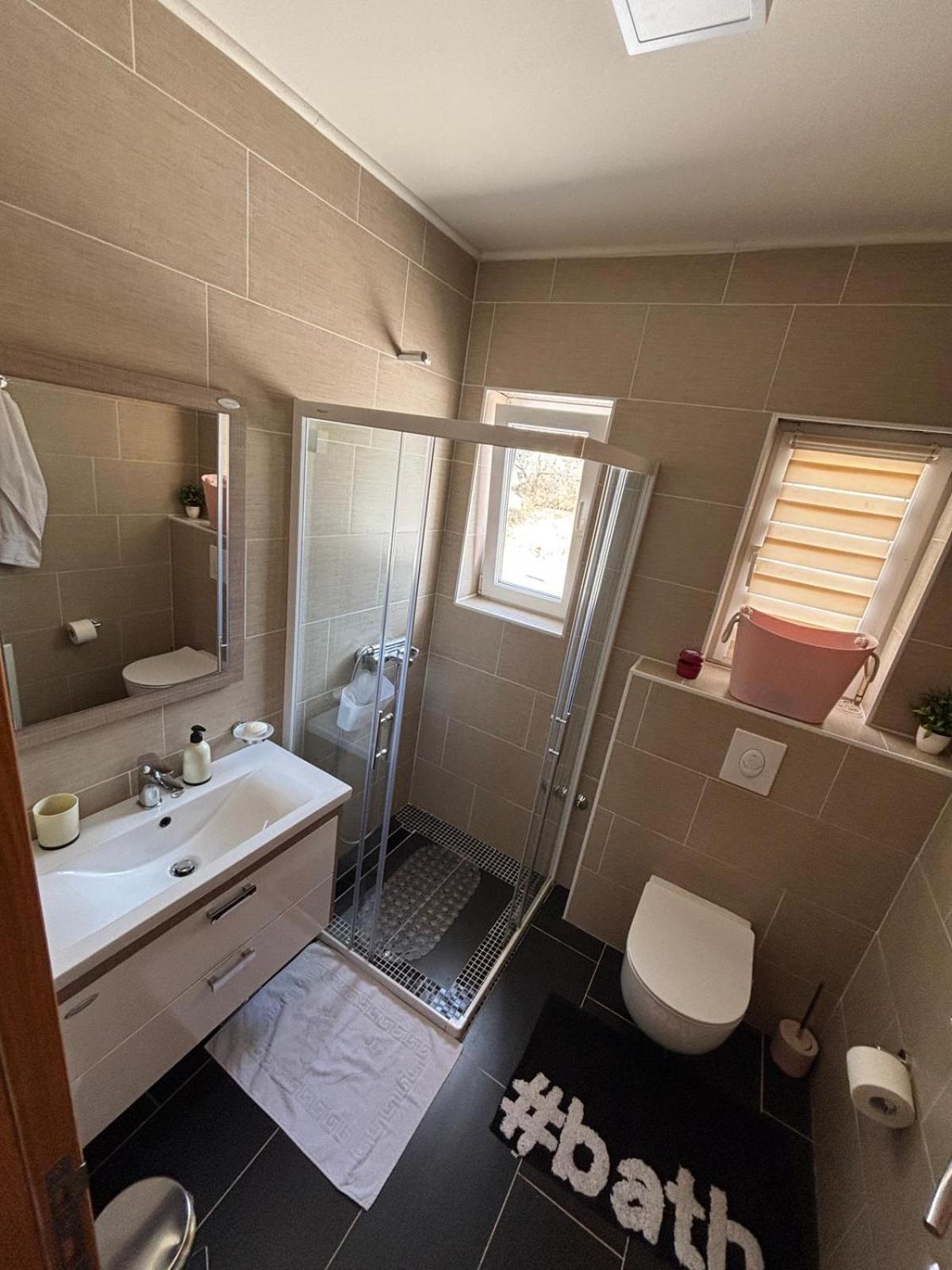 Sobe I Apartman R Bileca Luaran gambar
